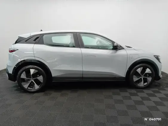 RENAULT MEGANE V - voiture d'occasion - Photo 5