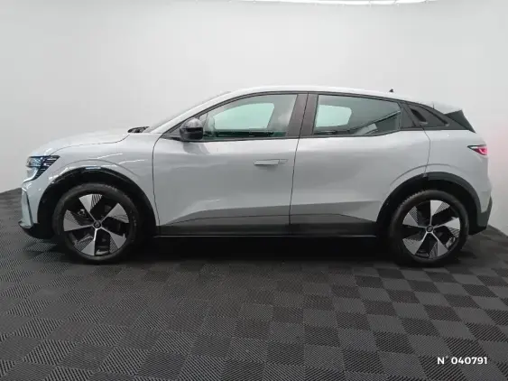 RENAULT MEGANE V - voiture d'occasion - Photo 2