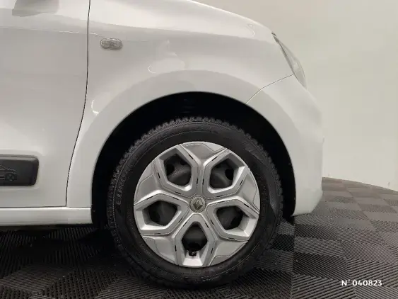 RENAULT TWINGO III - voiture d'occasion - Photo 8