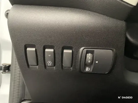 RENAULT TWINGO III - voiture d'occasion - Photo 13