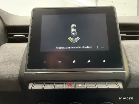 RENAULT CLIO V - voiture d'occasion - Photo 14