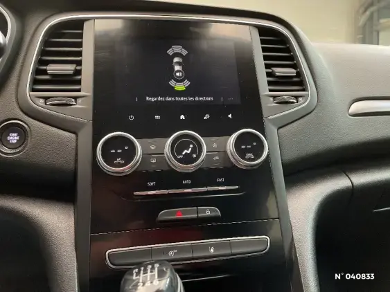 RENAULT MEGANE IV - voiture d'occasion - Photo 14