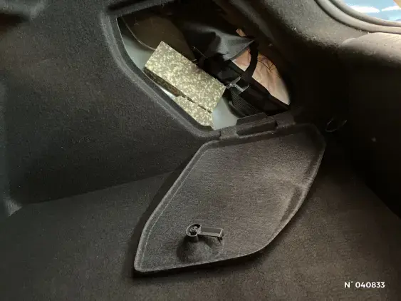 RENAULT MEGANE IV - voiture d'occasion - Photo 31