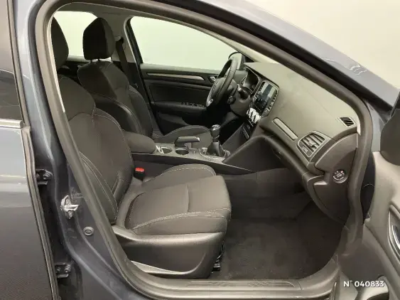 RENAULT MEGANE IV - voiture d'occasion - Photo 10