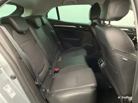 RENAULT SCENIC IV - voiture d'occasion - Photo 11