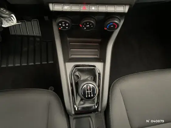 RENAULT CLIO V - voiture d'occasion - Photo 14