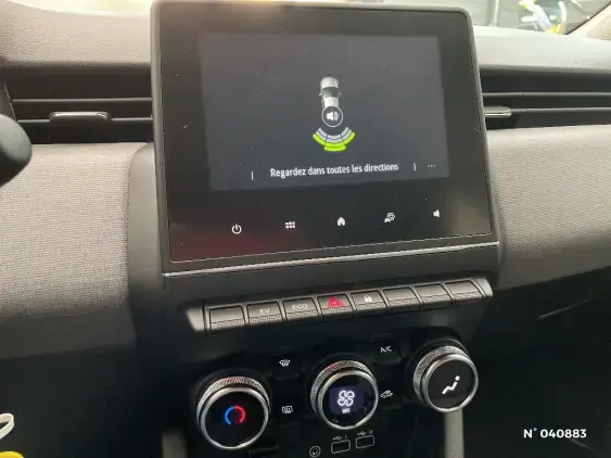 RENAULT CLIO V - voiture d'occasion - Photo 13