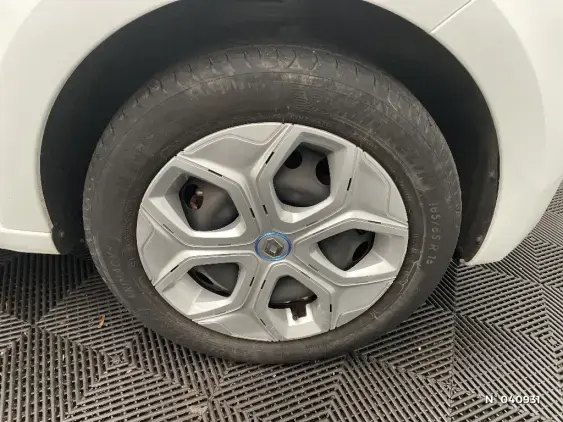 RENAULT TWINGO ELECTRIQUE III - voiture d'occasion - Photo 7