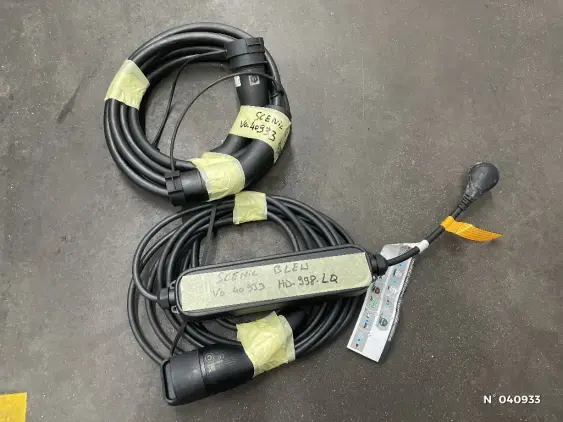 RENAULT SCENIC V ELECTRIQUE - voiture d'occasion - Photo 31