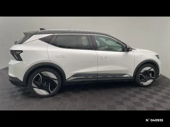 RENAULT SCENIC V ELECTRIQUE - voiture d'occasion - Photo 5