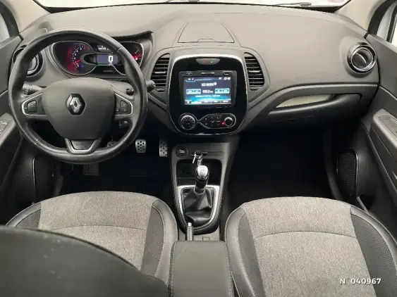 RENAULT CAPTUR - voiture d'occasion - Photo 9