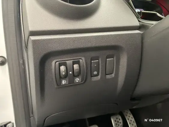 RENAULT CAPTUR - voiture d'occasion - Photo 15