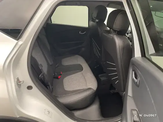 RENAULT CAPTUR - voiture d'occasion - Photo 11