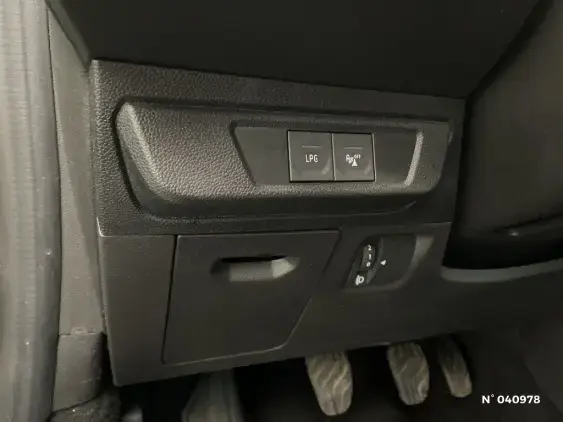 DACIA SANDERO III - voiture d'occasion - Photo 15
