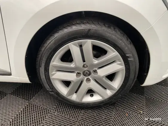 RENAULT CLIO V - voiture d'occasion - Photo 8