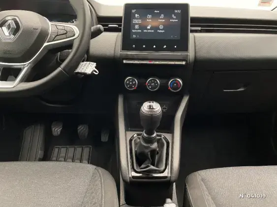 RENAULT CLIO V - voiture d'occasion - Photo 13