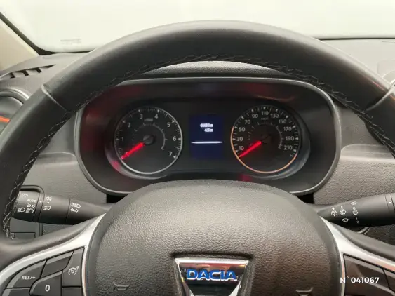 DACIA DUSTER II - voiture d'occasion - Photo 11