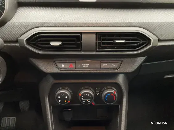 DACIA SANDERO III - voiture d'occasion - Photo 13