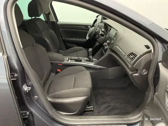 RENAULT MEGANE IV - voiture d'occasion - Photo 10