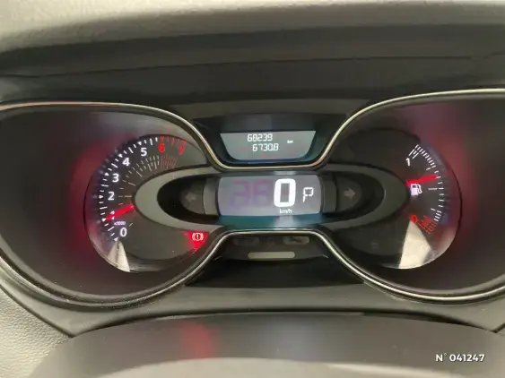 RENAULT CAPTUR - voiture d'occasion - Photo 12