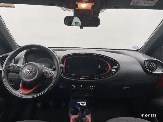 TOYOTA AYGO X - voiture d'occasion - Photo 9