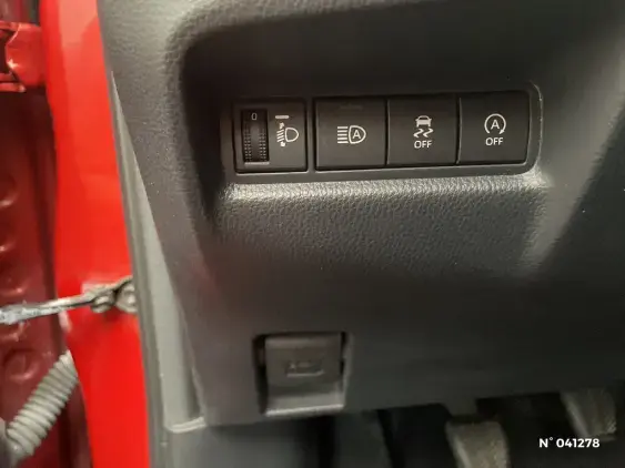 TOYOTA AYGO X - voiture d'occasion - Photo 15
