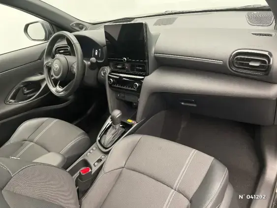 TOYOTA YARIS CROSS I - voiture d'occasion - Photo 10