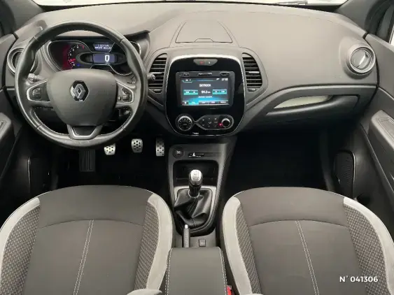 RENAULT CAPTUR - voiture d'occasion - Photo 9