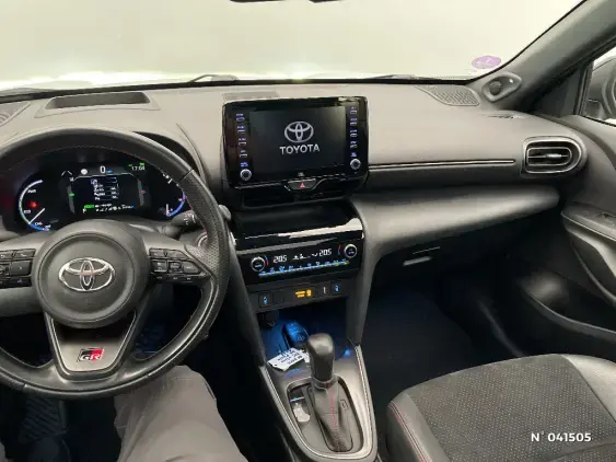 TOYOTA YARIS CROSS I - voiture d'occasion - Photo 13