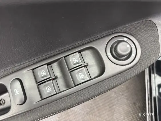 RENAULT ZOE - voiture d'occasion - Photo 26