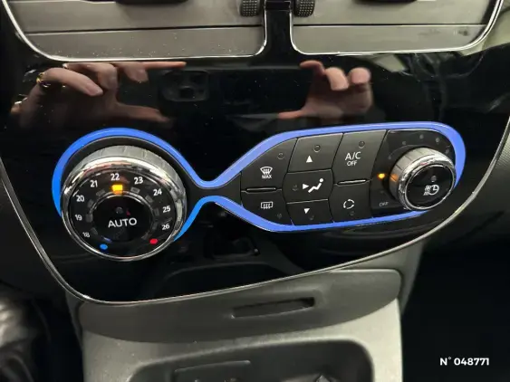 RENAULT ZOE - voiture d'occasion - Photo 29