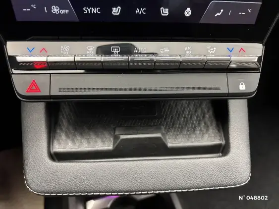 RENAULT MEGANE V - voiture d'occasion - Photo 24