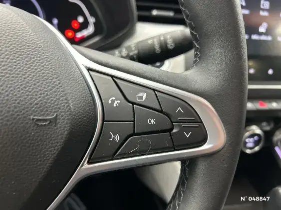 RENAULT CLIO V - voiture d'occasion - Photo 26