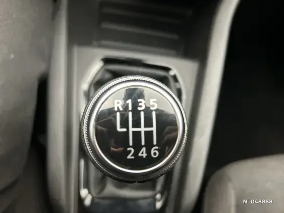 RENAULT CLIO V - voiture d'occasion - Photo 27