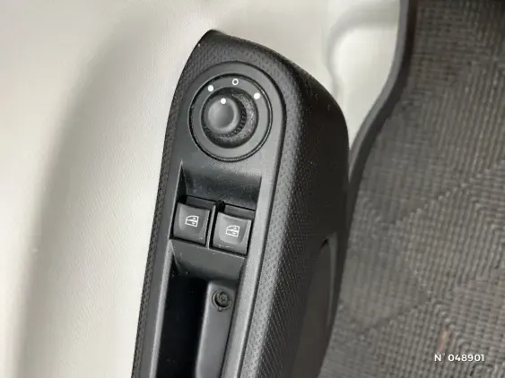 RENAULT TWINGO III - voiture d'occasion - Photo 26