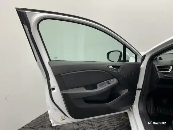 RENAULT CLIO V - voiture d'occasion - Photo 9