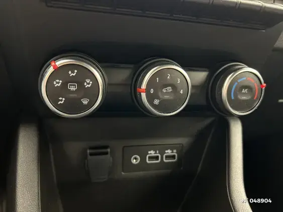 RENAULT CLIO V - voiture d'occasion - Photo 25