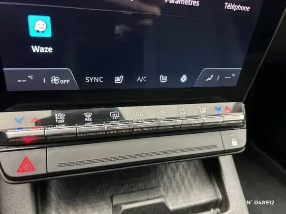 RENAULT MEGANE V - voiture d'occasion - Photo 24