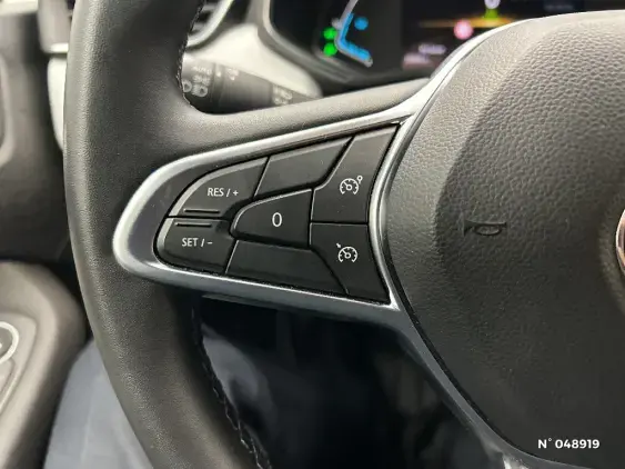 RENAULT CLIO V - voiture d'occasion - Photo 28