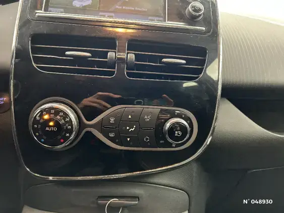 RENAULT ZOE - voiture d'occasion - Photo 24