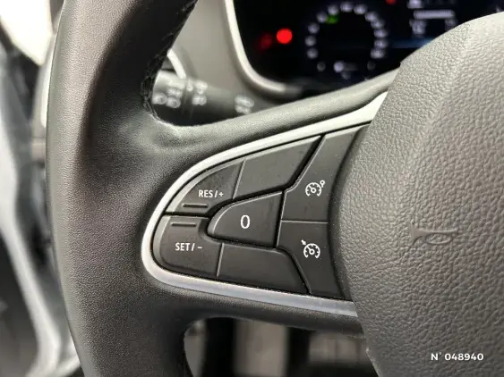 RENAULT MEGANE IV - voiture d'occasion - Photo 25