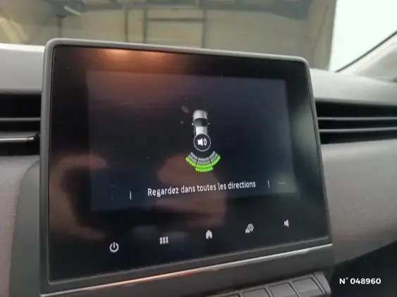 RENAULT CLIO V - voiture d'occasion - Photo 14