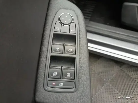 RENAULT CLIO V - voiture d'occasion - Photo 25