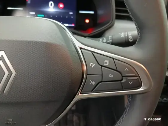 RENAULT CLIO V - voiture d'occasion - Photo 27