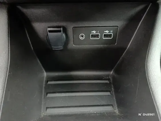 RENAULT CLIO V - voiture d'occasion - Photo 28