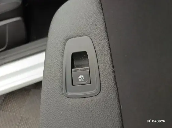 RENAULT CLIO REVERSIBLE V - voiture d'occasion - Photo 26