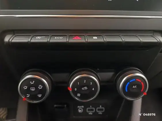 RENAULT CLIO REVERSIBLE V - voiture d'occasion - Photo 27