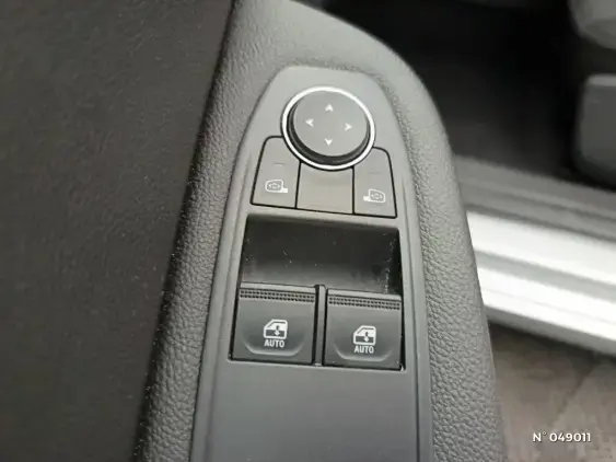 RENAULT CLIO V - voiture d'occasion - Photo 24