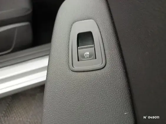 RENAULT CLIO V - voiture d'occasion - Photo 25