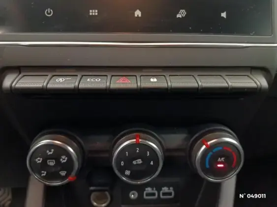 RENAULT CLIO V - voiture d'occasion - Photo 26